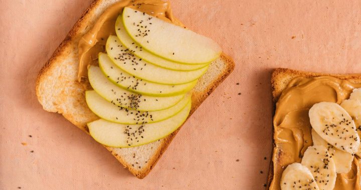 Apple and Peanut Butter Snack